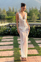 Aylee | Sleeveless Waisted Lace Dress